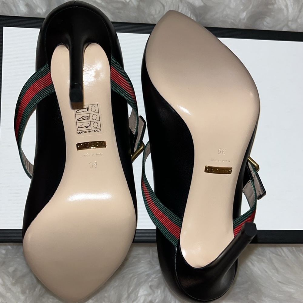 Gucci Sylvia Mary Jane Pumps w/ green & red strap. - Picture 4 of 6
